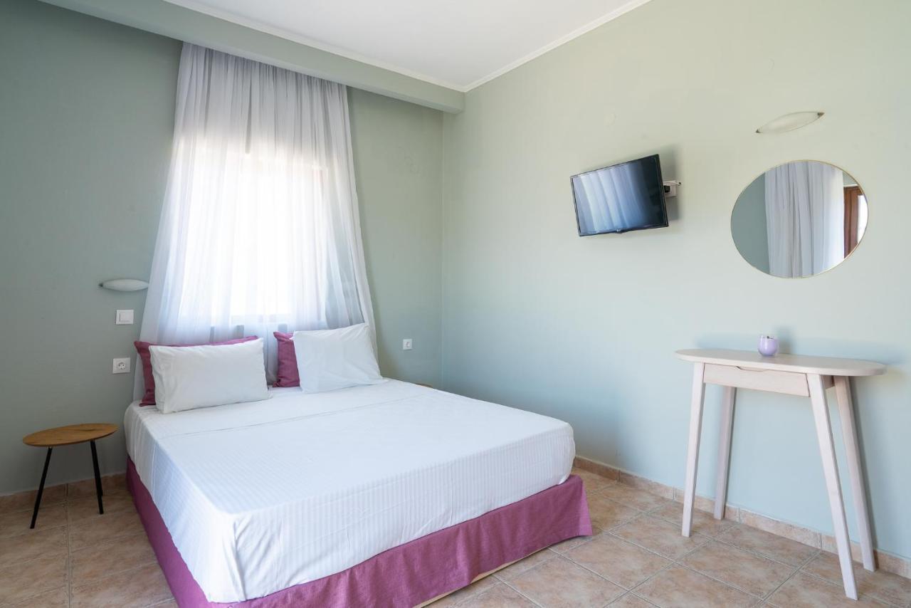 Serenity Hideaway Palaiochora Dış mekan fotoğraf